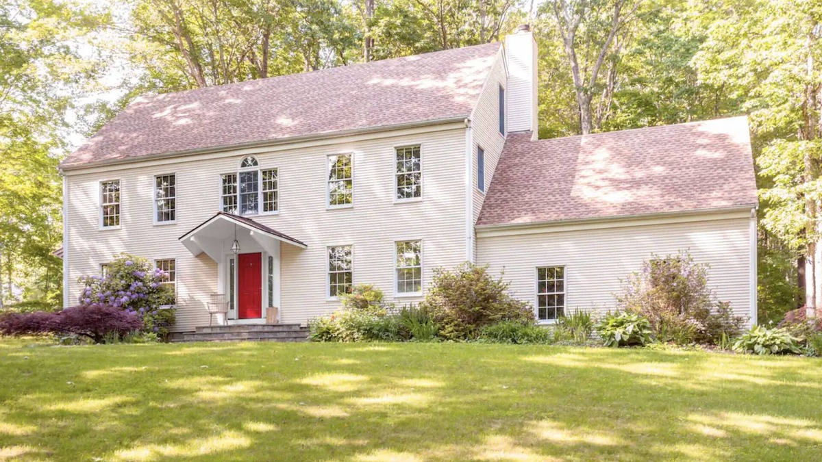 Madison House | Contemporary and Stylish, 4-Bedroom, Madison CT