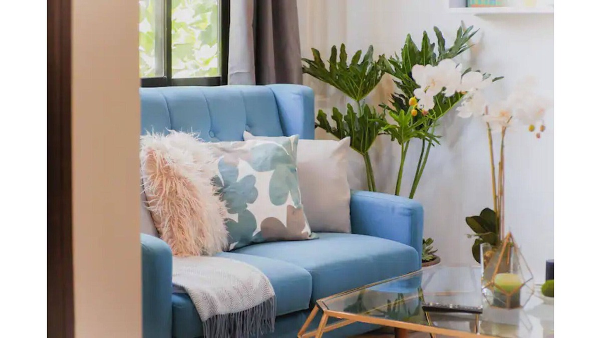 Antipolo Apartment | Contemporary Apmt, Balcony,Netflix,WiFi, Antipolo