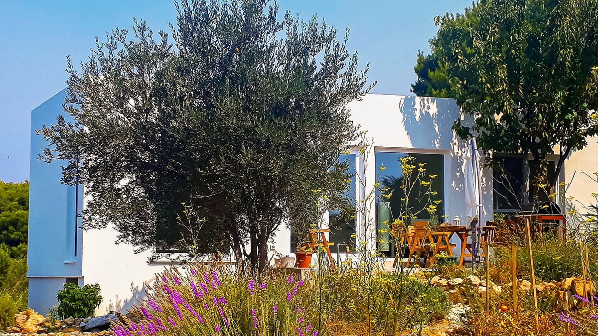 Prvic Luka House | Contemporary Beach House On Prvic Island