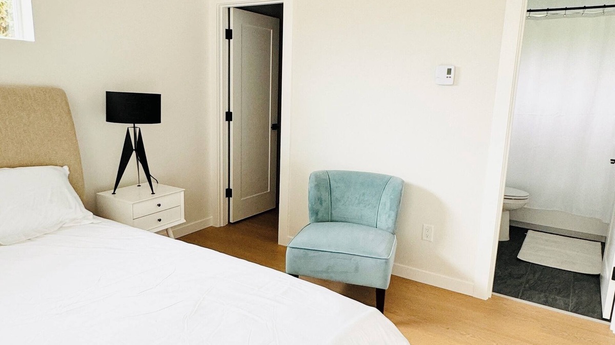 Greenwood House | Contemporary brand new 2-bedroom house in Greenwood area, Seattle with WiFi, AC