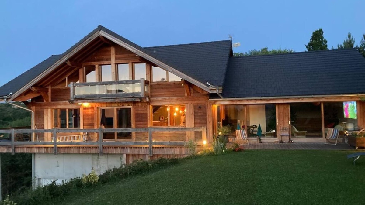 La Batie-Vieille Ski Chalet | Contemporary chalet in the heart of the Hautes Alpes