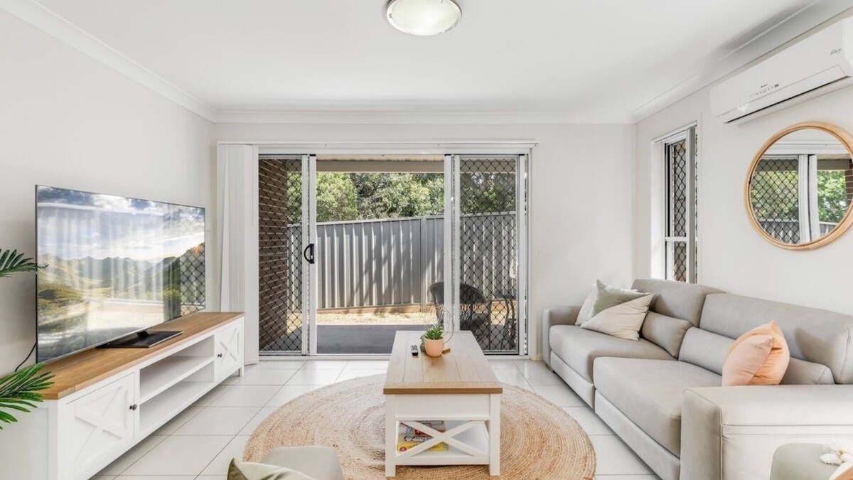 South Toowoomba Apartment | Contemporary Chic on CBD Fringe!