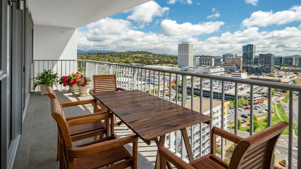 Phillip Apartment | Contemporary City Escape Phillip ACT