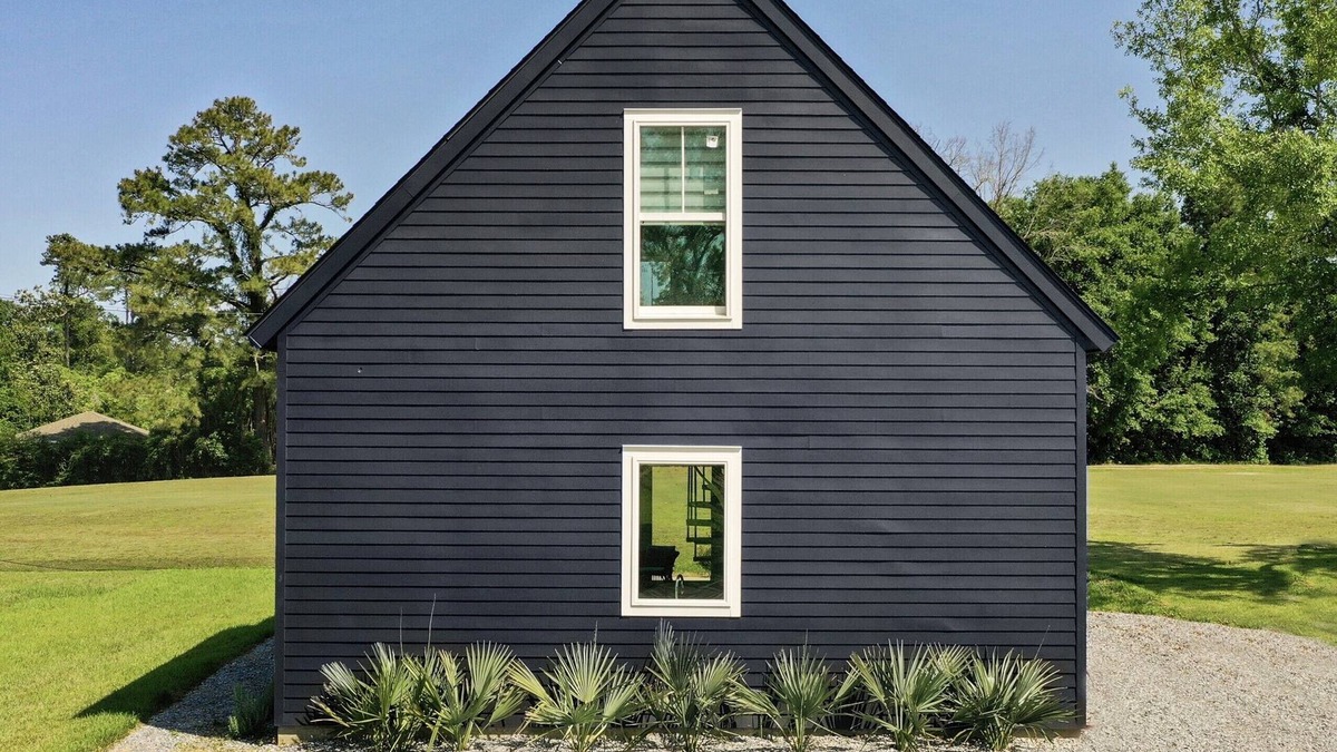 Gulf Hills Cottage | Contemporary coastal cottage