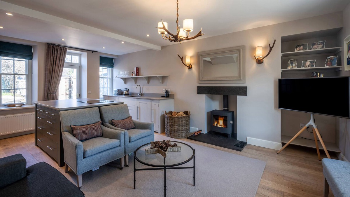 Ballater House | Contemporary Cottage in Ballater Village