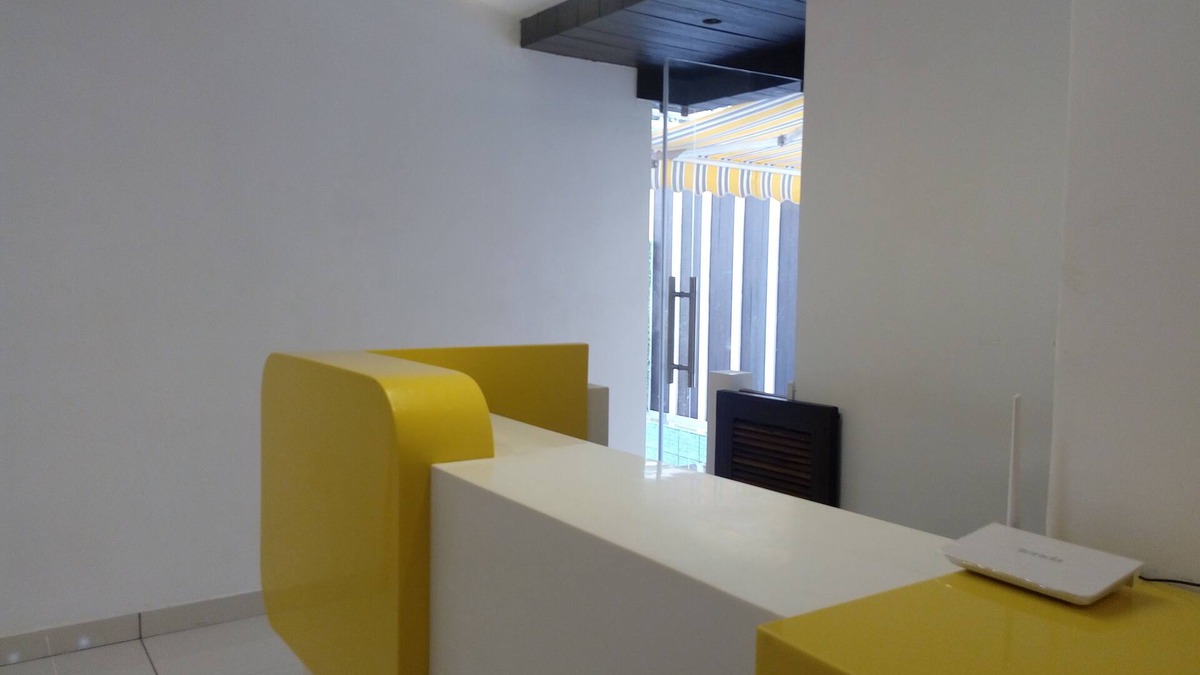 Bhopal House | Contemporary designed, ultra comfortable Beds & Rooms at the center of Bhopal