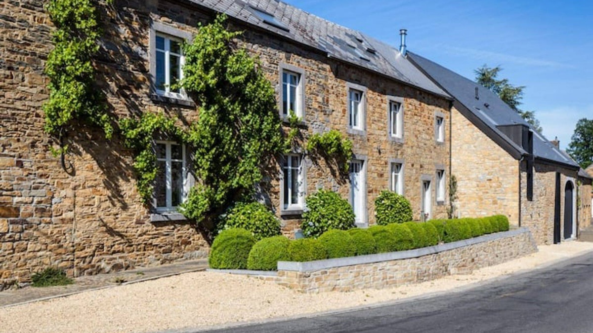 Durnal House | Contemporary farmhouse