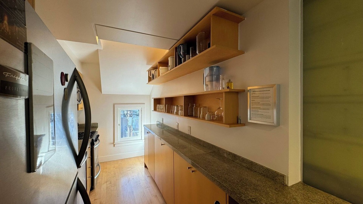 Dolores Heights Apartment | Contemporary Flair Castro Noe 3BR