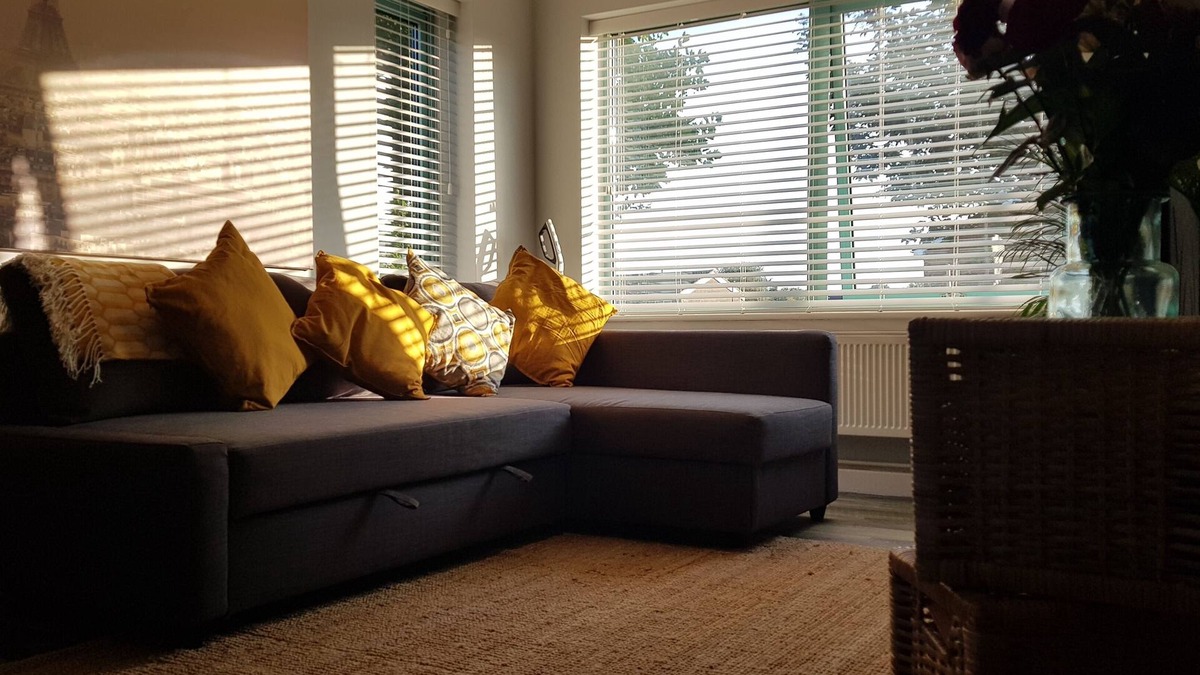 Marston Green Apartment | Contemporary flat minutes from Bham Airport, NEC & Genting Arena
