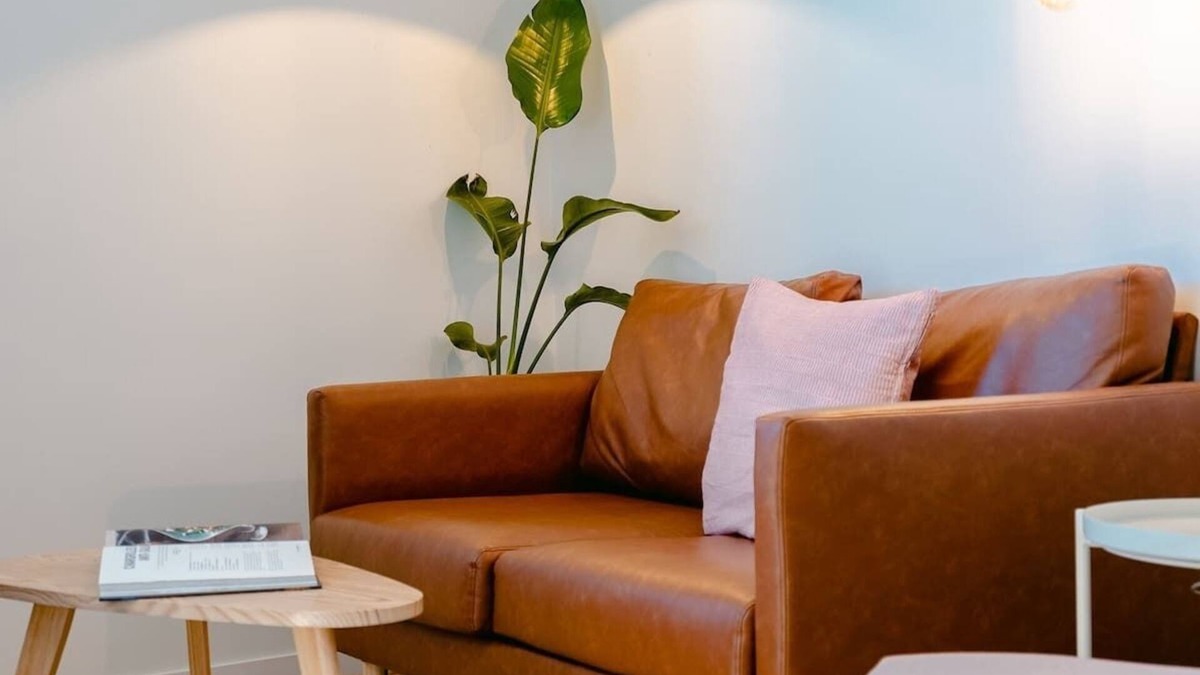 Footscray Apartment | Contemporary Footscray Convenience with parking