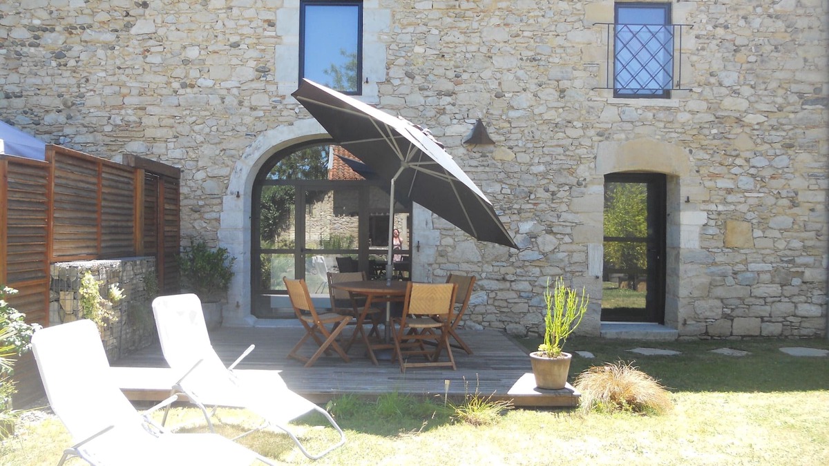 Port-de-Lanne House | contemporary house in Landes property with authentic charm
