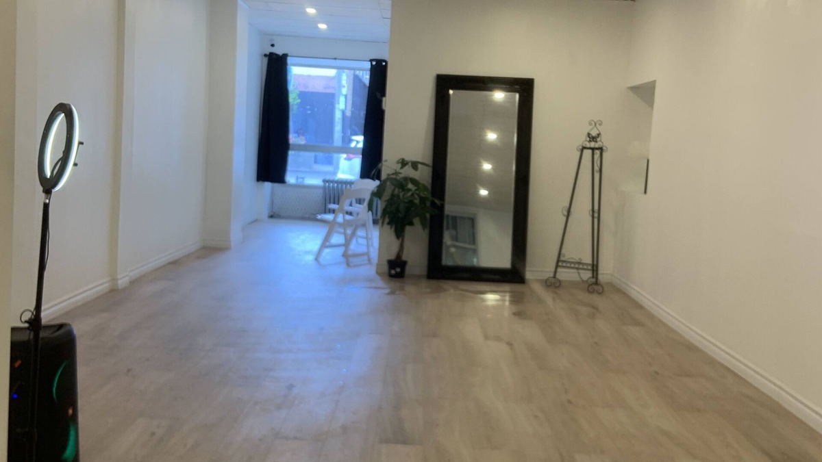 Briar Hill - Belgravia Apartment | Contemporary Multipurpose Space For Your Next Event. Close to LCBO. Free Parking