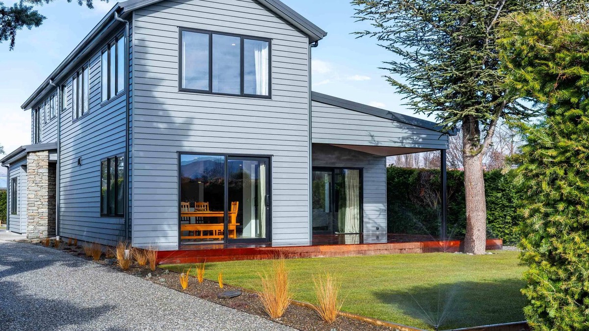 Albert Town House | Contemporary Thyme Cottage