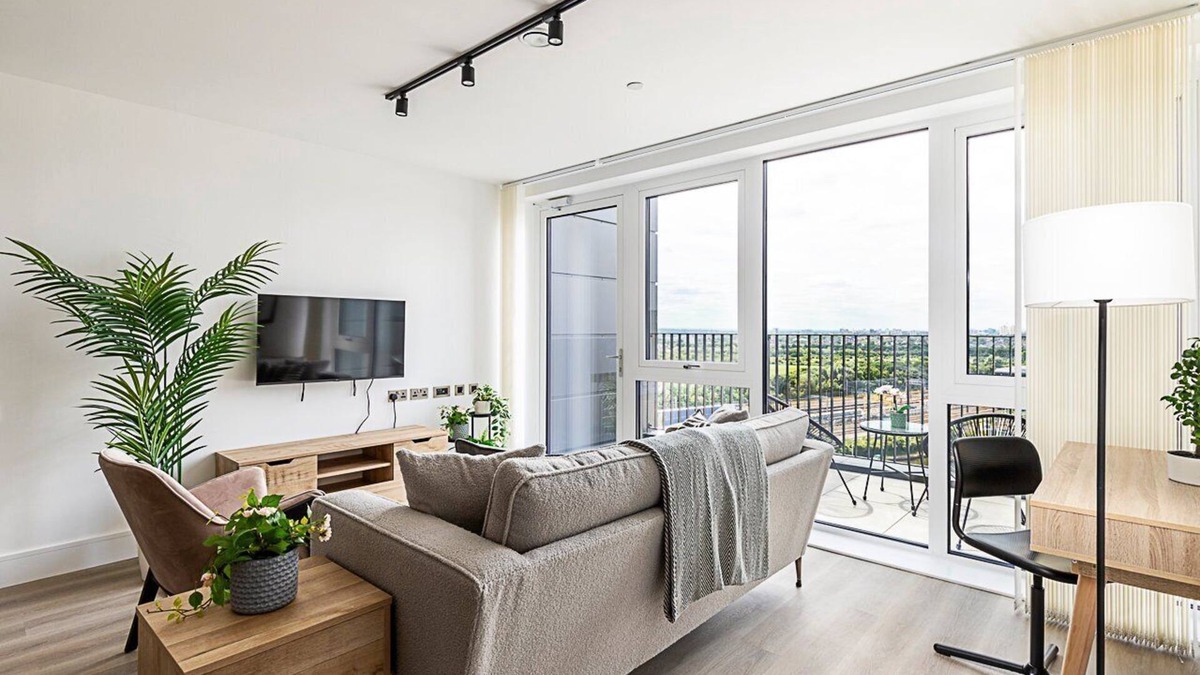College Park and Old Oak Apartment | Contemporary Two Bedroom Apartment