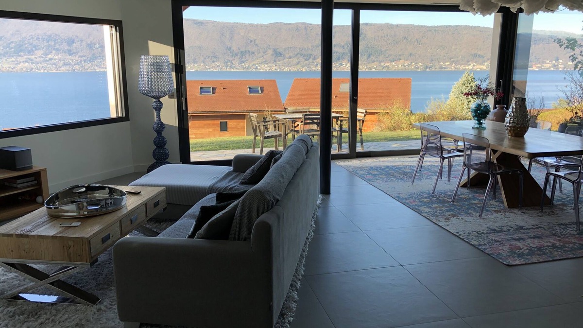 Veyrier-du-Lac House | Contemporary villa with 180 ° lake view
