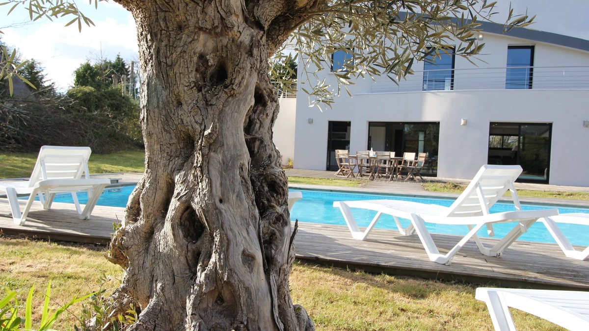 Gouesnach Villa | Contemporary Villa Kerseal