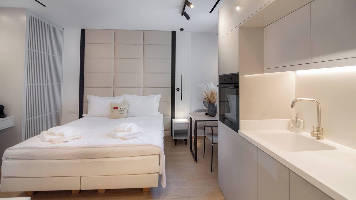 Corfu Town House | Contessa Bianca Luxury Suites