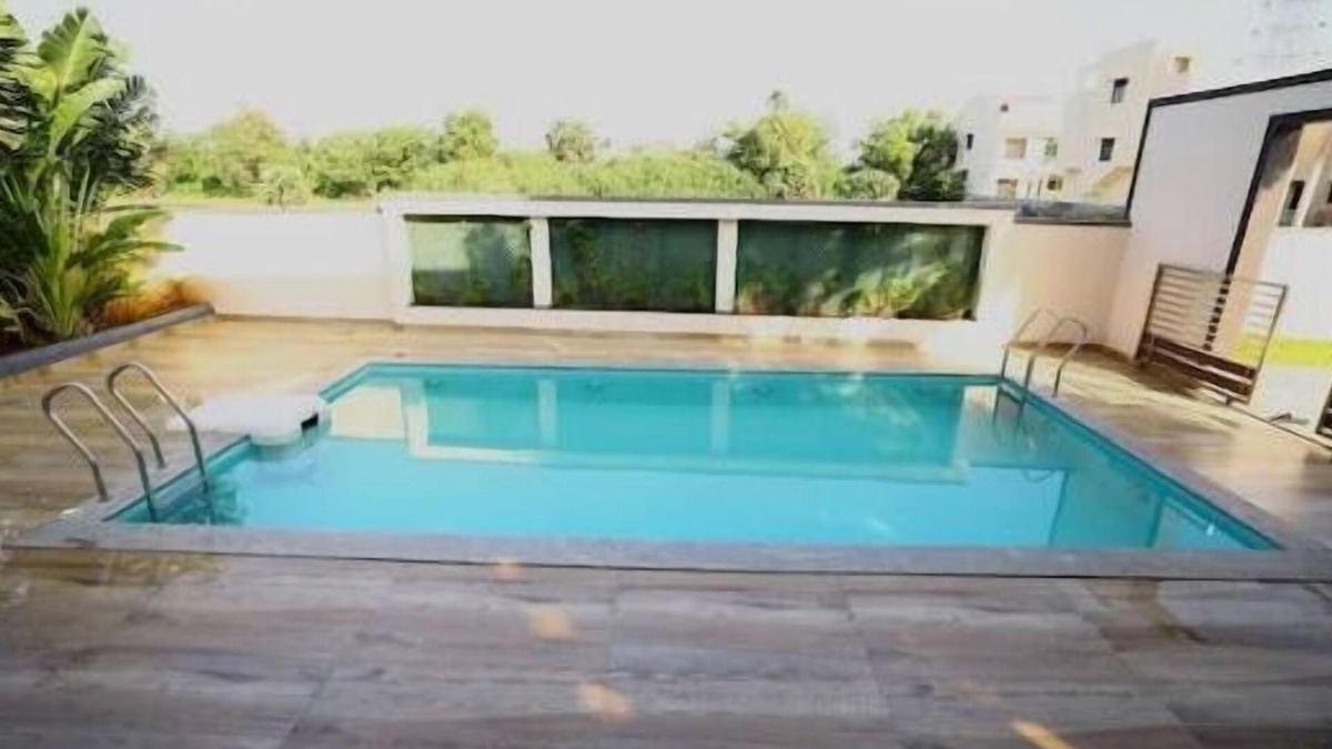 Vadanemelli House | Continental Lebe inn