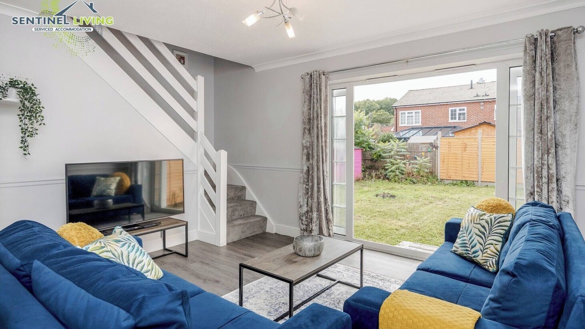Ascot House | Contractors/Leisure-4 Bed House -Sleeps 8