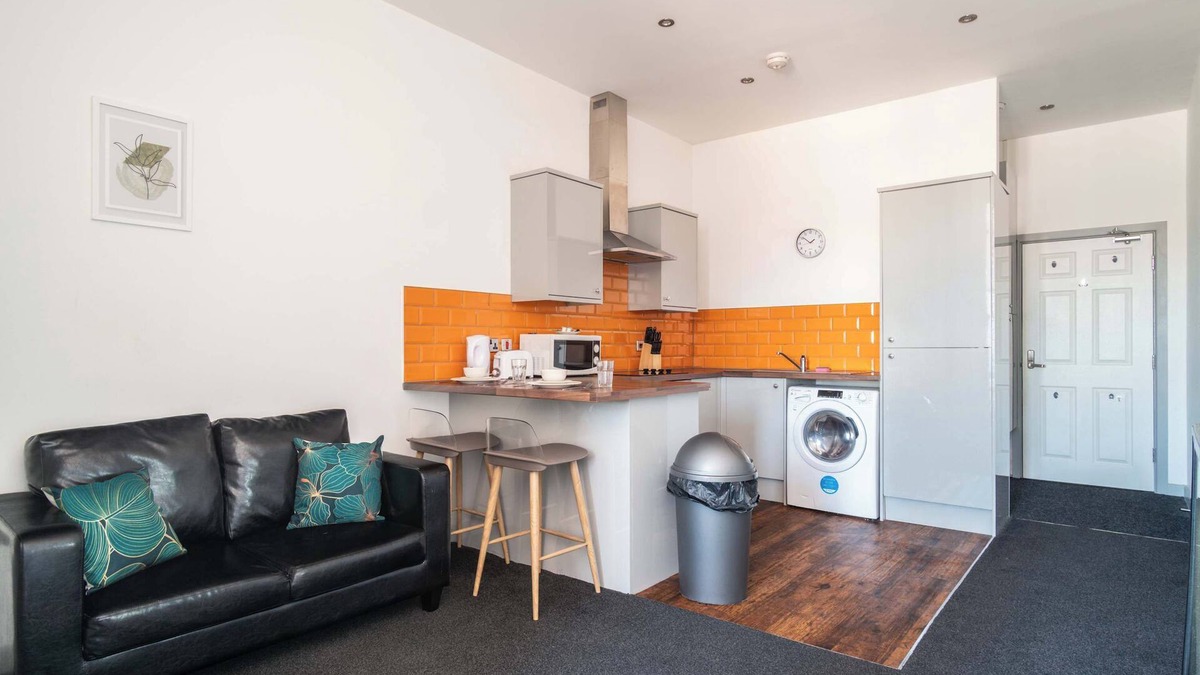 Blackburn Apartment | Convenient 1 Bed Apartment in Central Blackburn