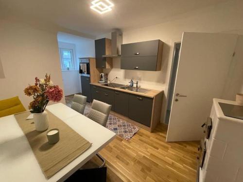 Jakomini Apartment | Convenient Apartment nähe Stadthalle