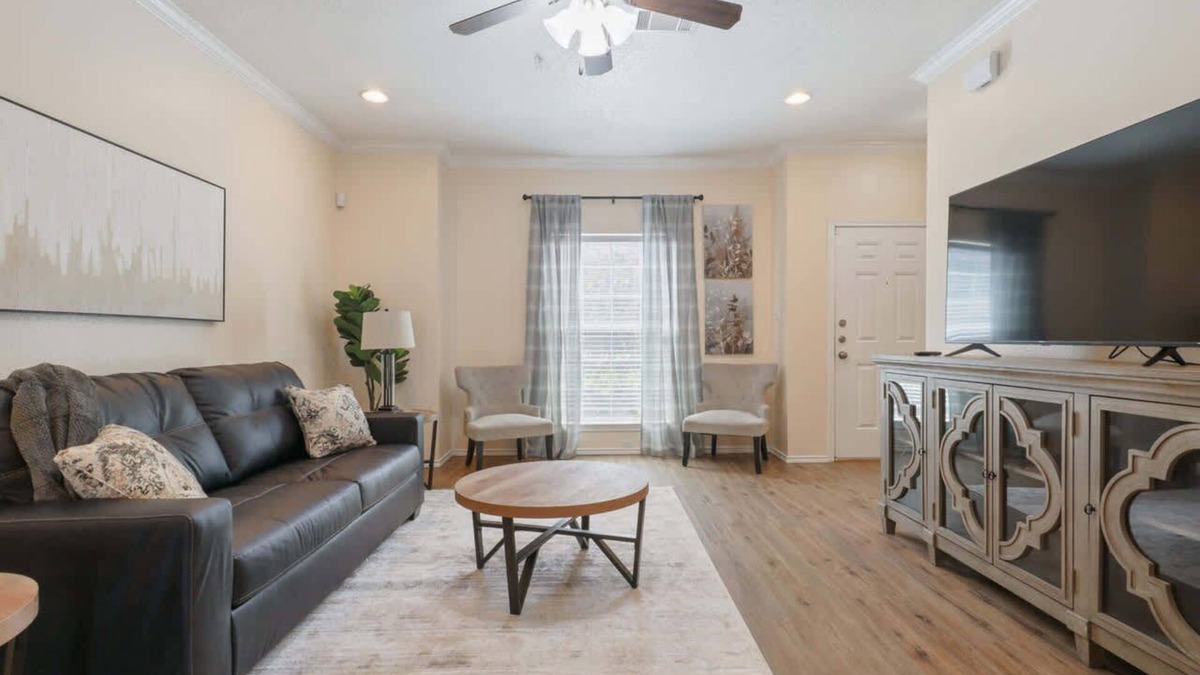 North Overton Condo | Convenient Condo - 2BR 2 BA - Walk to Tech