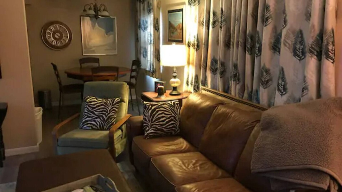 Irving Condo | Convenient Condo near Airport
