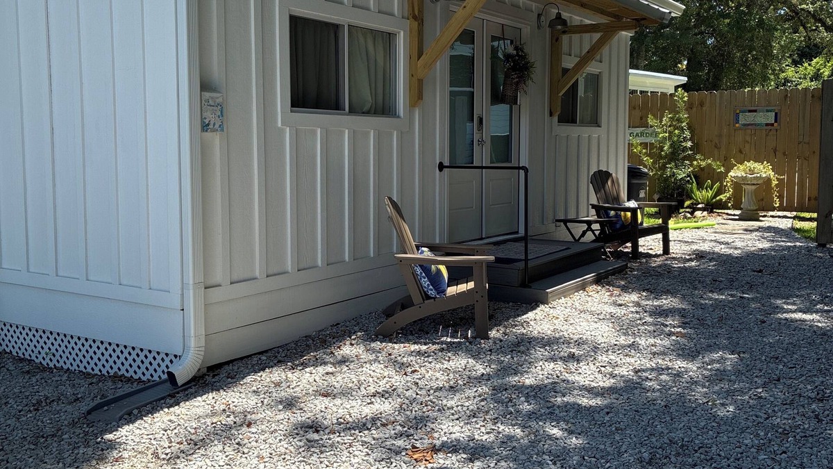 Fairhope Apartment | Convenient Cozy Fairhope Guest Cottage