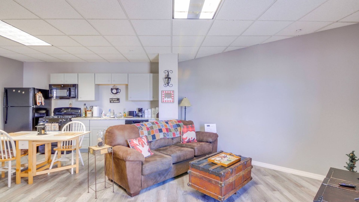 Del Norte Apartment | Convenient Del Norte Apt Near Hiking & Downtown!