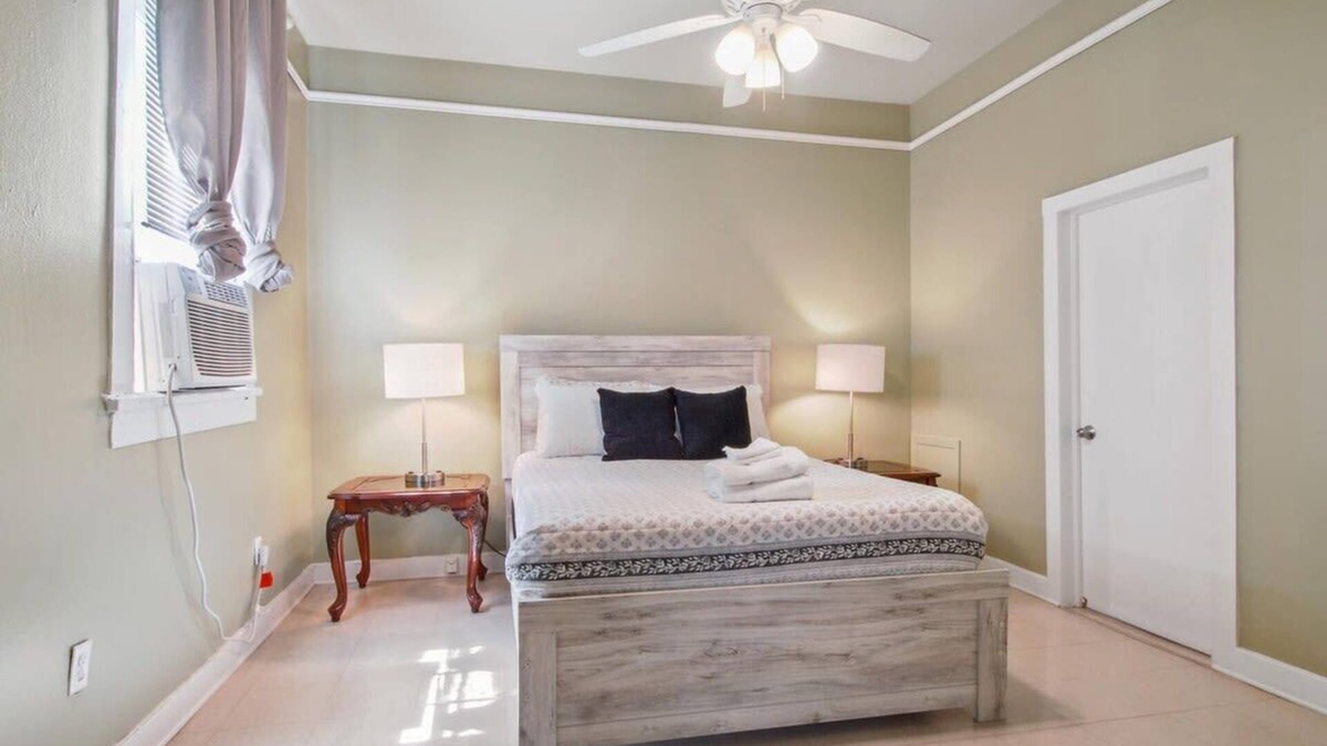 Treme Apartment | Convenient French Quarter 1br Apartment