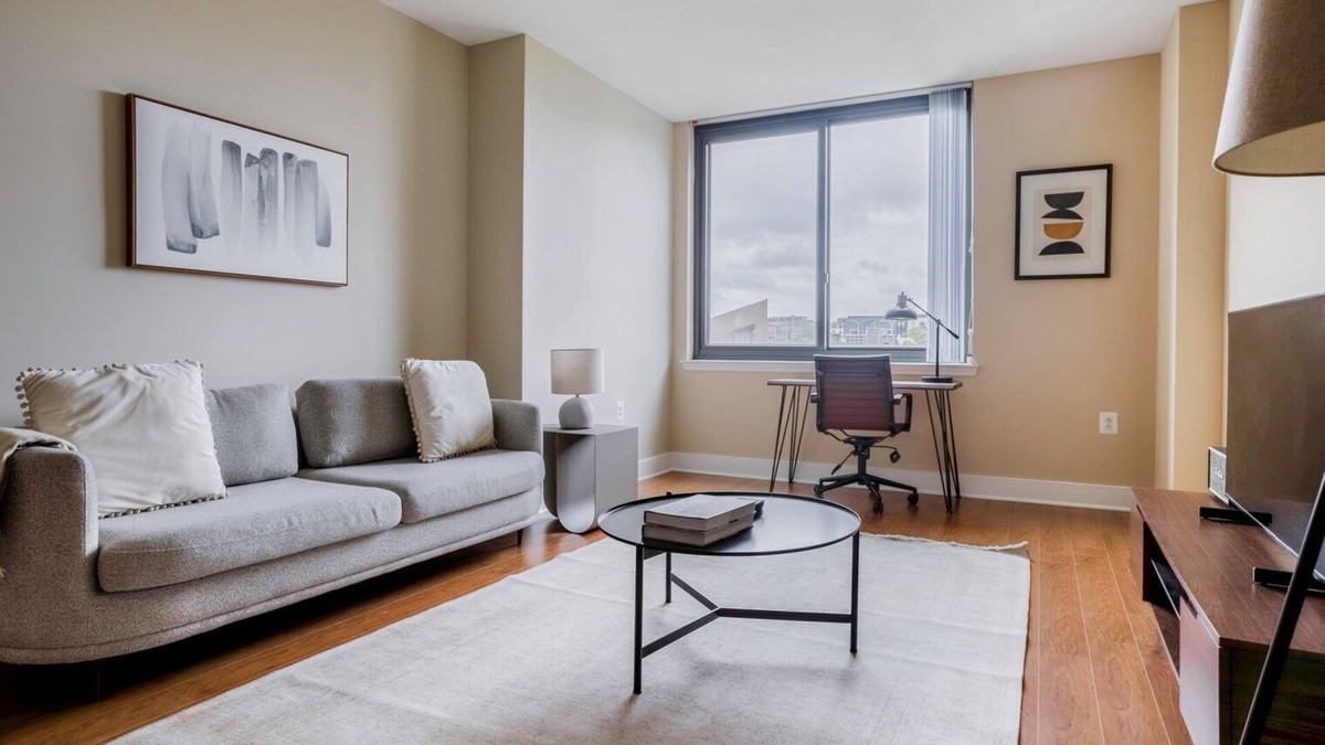 Mount Vernon Triangle Apartment | Convenient Mt Vernon 1BR w/Roof Pool, EV Station & Gym, by Blueground