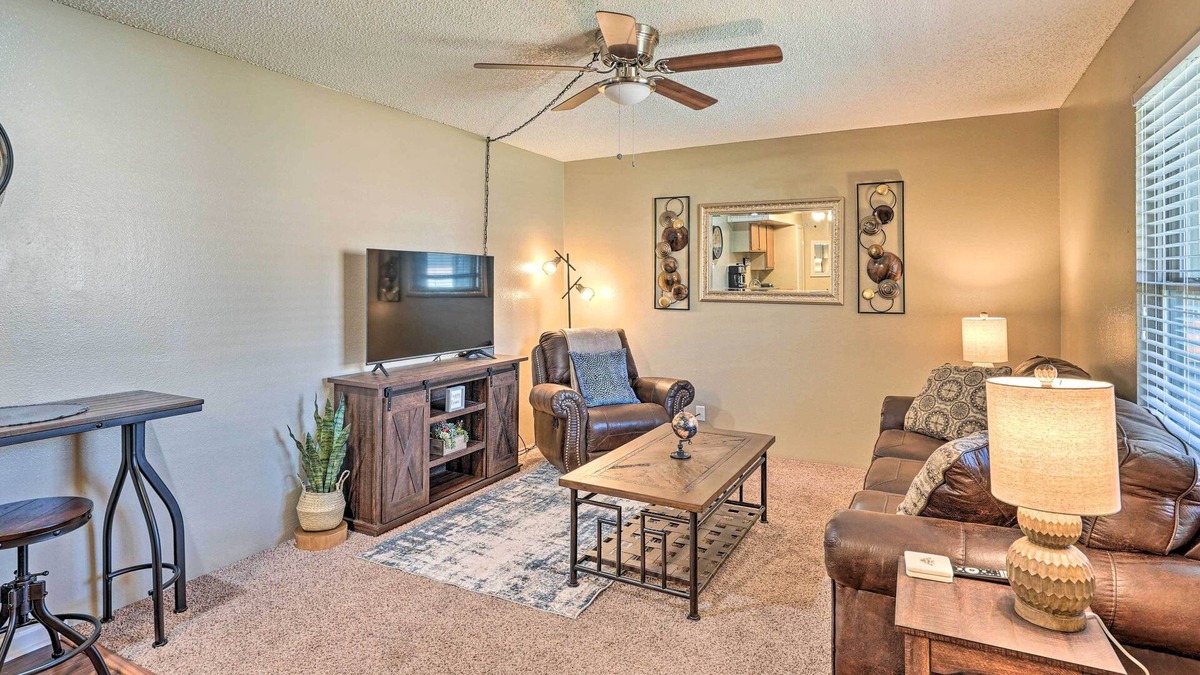 Odessa Condo | Convenient Odessa Retreat ~ 7 Mi to Downtown!