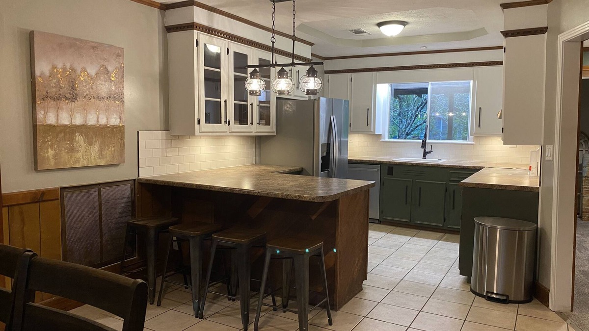 Florence House | Convenient & Pet Friendly! Whole home in Florence MS