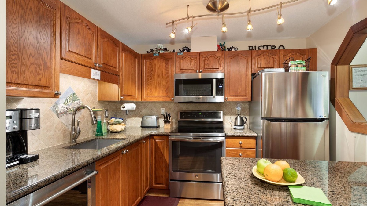 Village North House | Convenient village location, hot tub and pool. Monthly rates