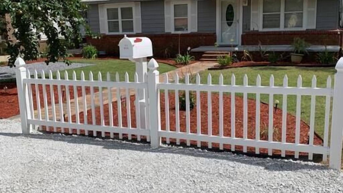 Myrtle Grove House | Conveniently located 2brm/1bt Home
