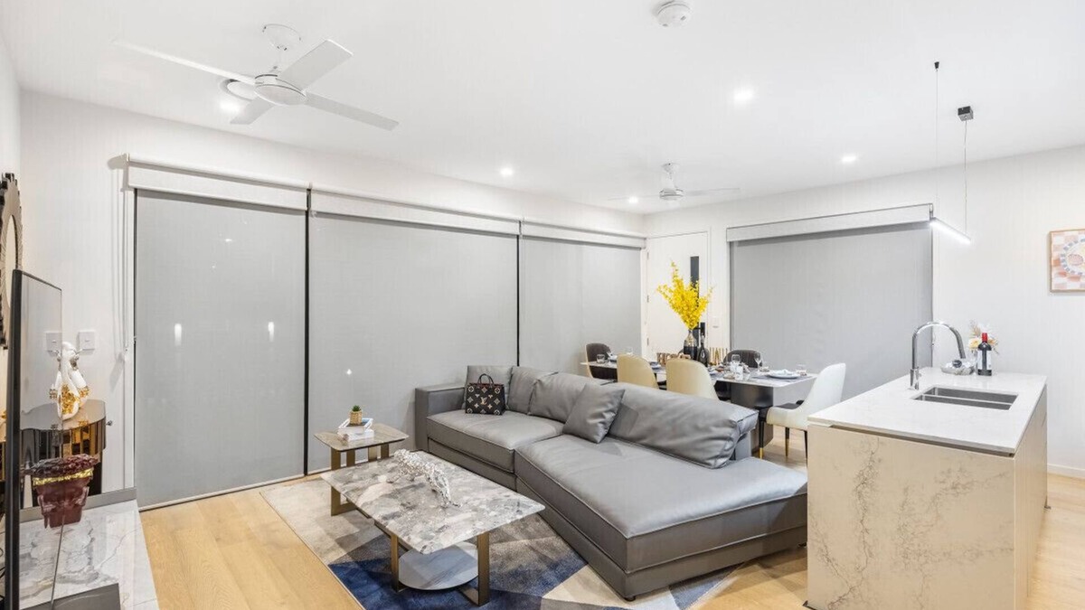 Sunnybank House | Conveniently Located Luxe 4BR Townhouse @Sunnybank