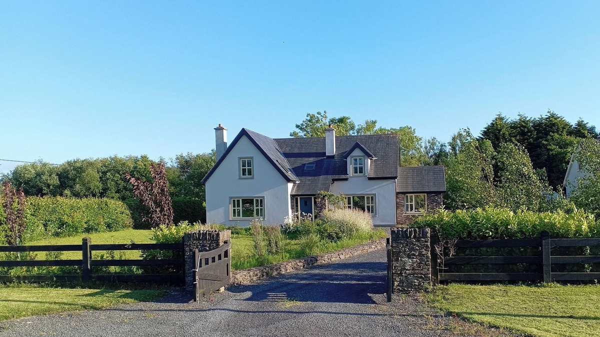 Banna Villa | Conveniently located house in the countryside to enjoy all of Kerry