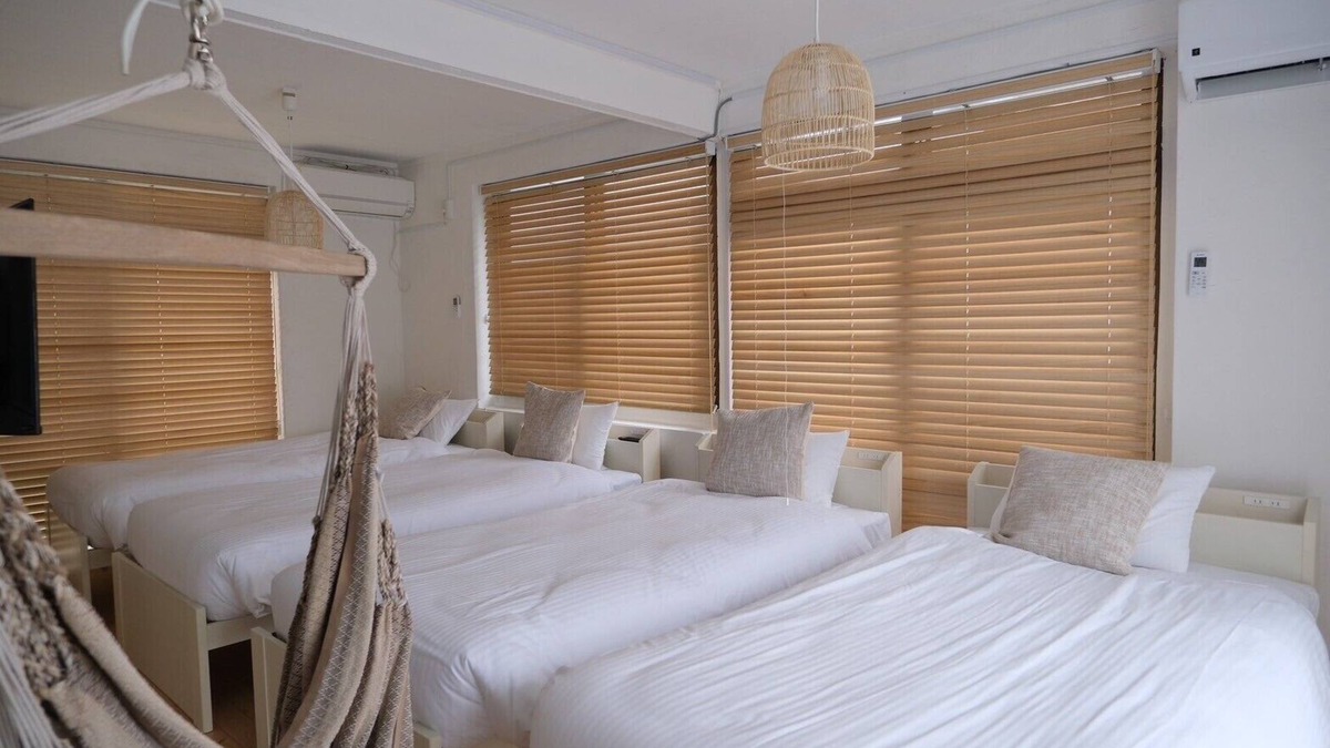 Genka House | Conveniently located near Junglia, Churaumi Aquarium and Kouri Island!