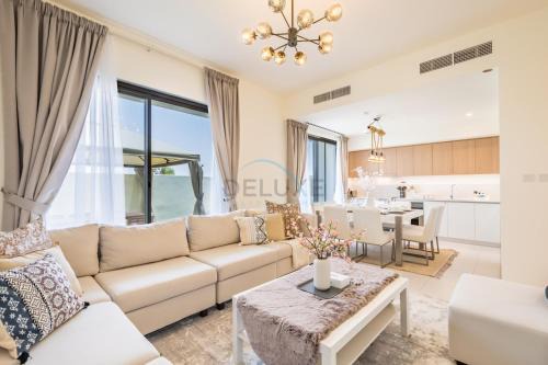 Dubai Apartment | Conveniently Located Near Airport and Expo City 4BR Townhouse with Assistant Room at Parkside 2, Dubai South by Deluxe Holiday Homes