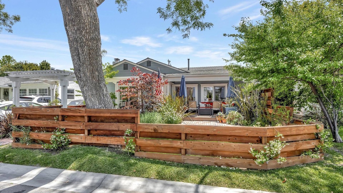 East Side Costa Mesa House | Conveniently Located, Coastal Cottage