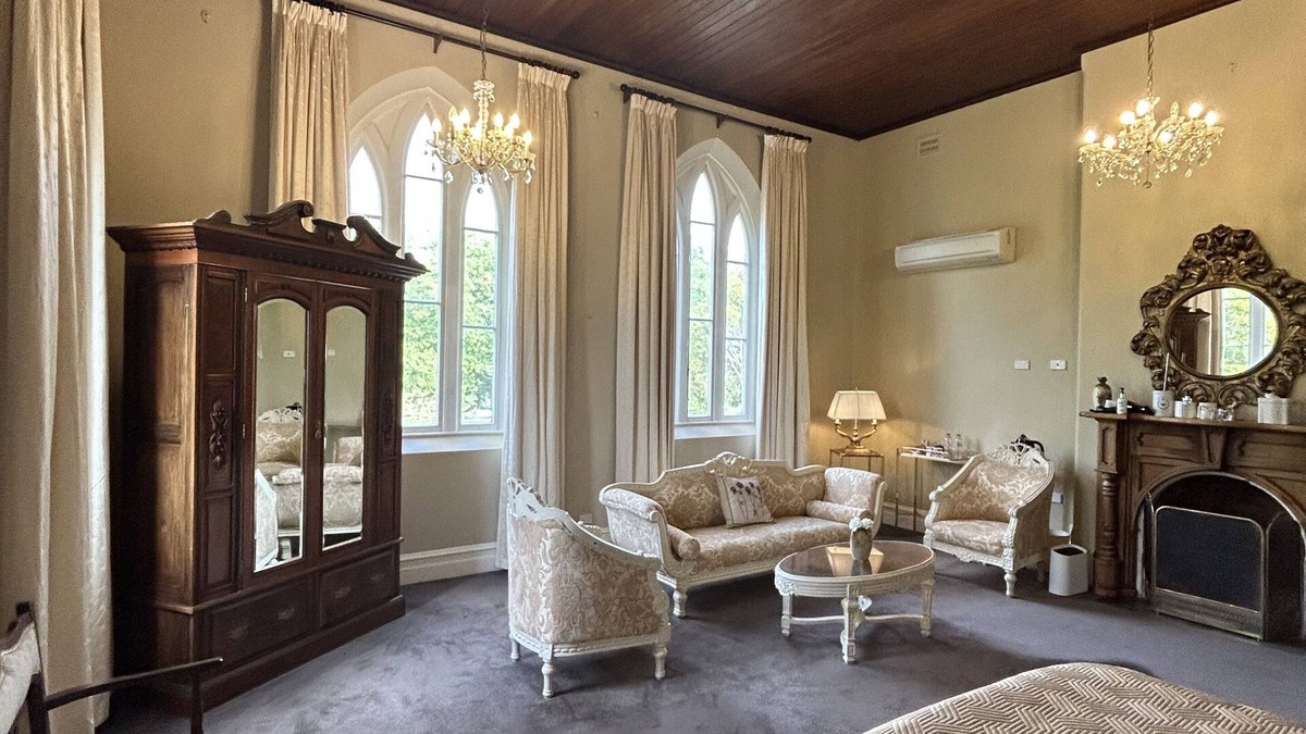 Koroit Hotel | Convent at Koroit