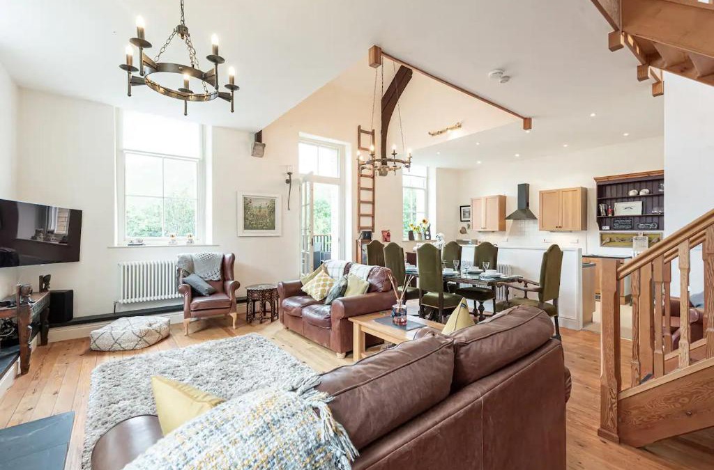 Dwygyfylchi House | Converted Chapel, Stunning Sea & Mountain Views!