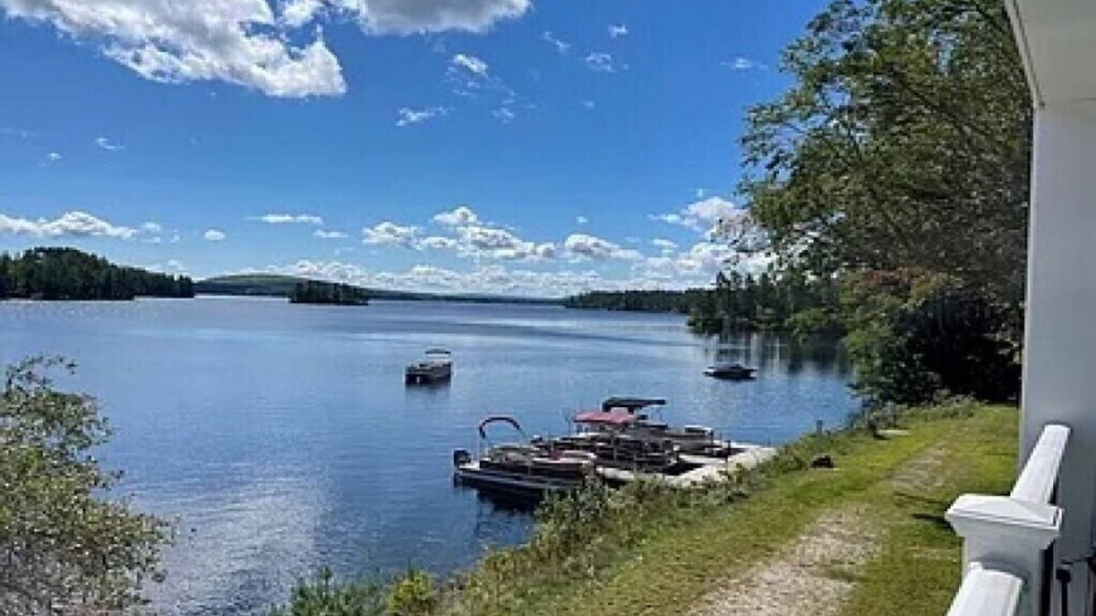 Silver Lake Apartment | Conway Area Waterfront Condo