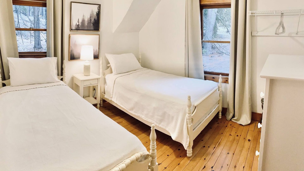 Cooksburg Cabin | Cook Forest/FREE WIFI,Firewood,A/C, Dog Stay