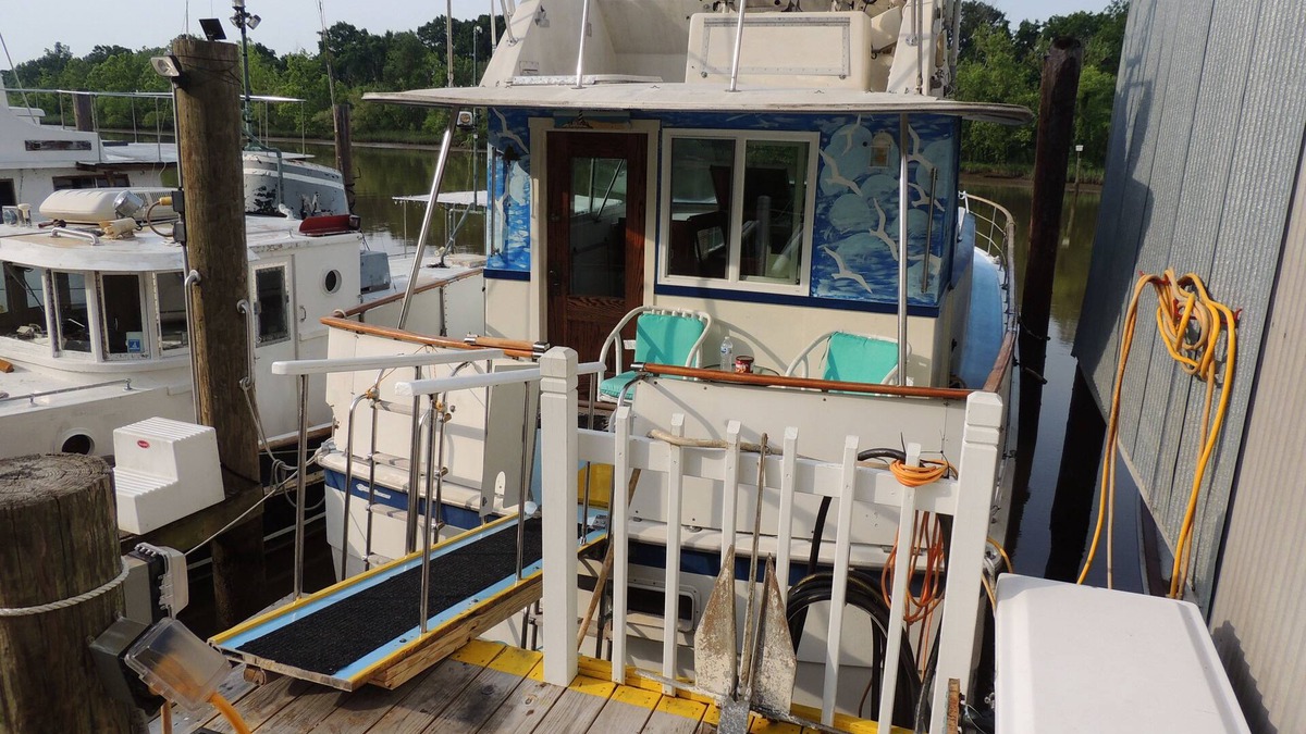 Ampthill Boat Rental | Cookie B