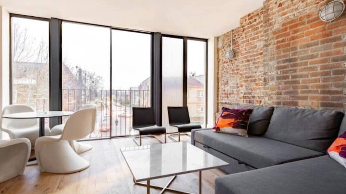 Weavers Apartment | Cool Bethnal Green Loft