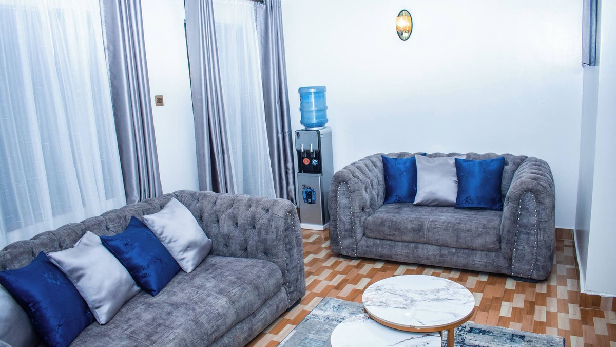 Kisumu Apartment | Cool Breeze Penthouse: Where Safe, Clean Comfort Meets Convenience