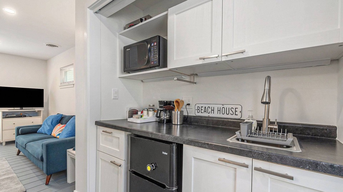 Michigan City House | Cool Casa on California Ave in Michigan City, 1 block from the beach!