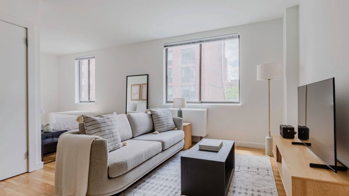Chelsea Apartment | Cool Chelsea Studio w/Elev & Shared W/D, nr Market, by Blueground