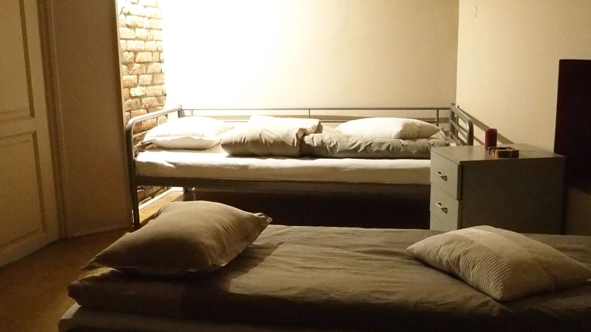 Jezyce Apartment | Cool Flat, Large space for up to 8 people